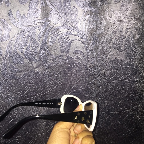 Authentic Chanel glasses - Picture 3 of 8